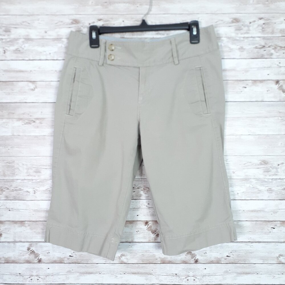 Eddie Bauer Womens Bermuda Shorts Size 6 Vashon Fit Beige 757
